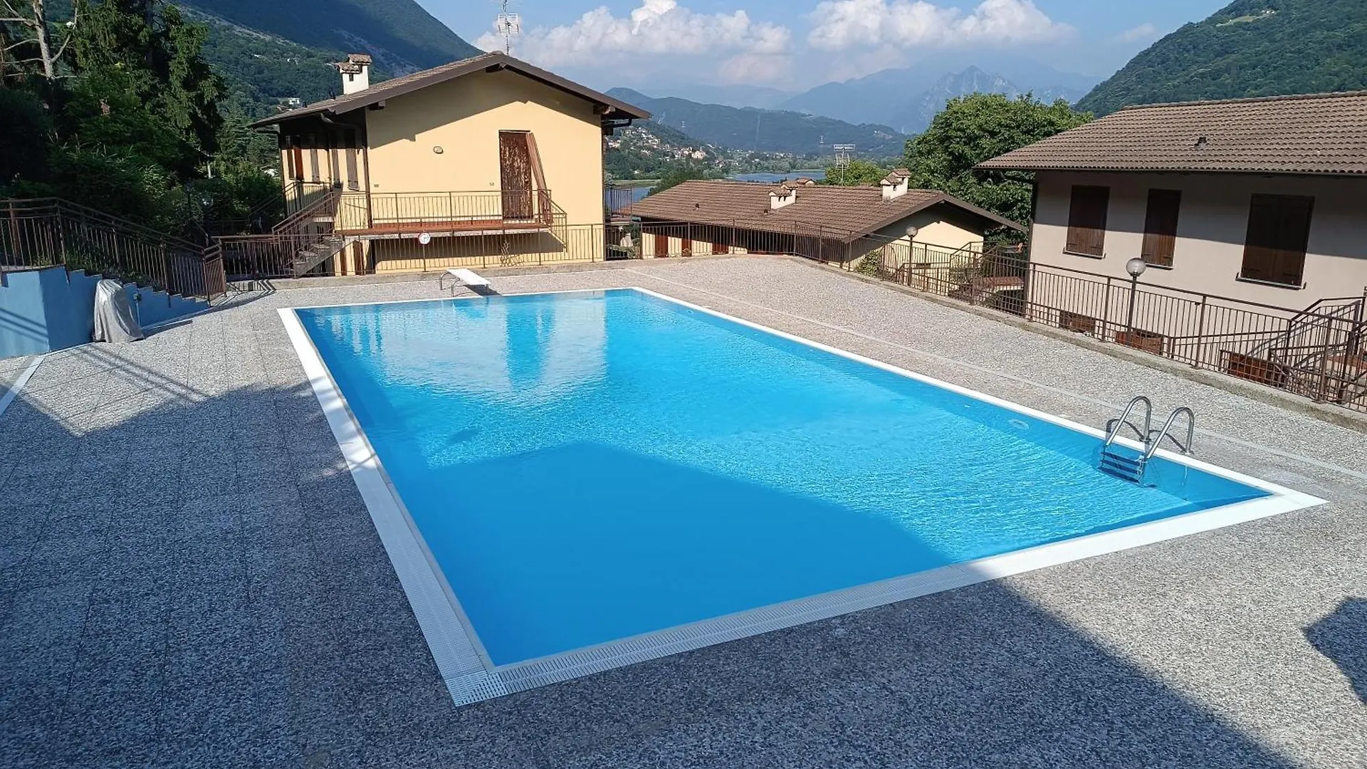 Apartment Casa Vacanza Ranzanico Lago, Lago Di Endine - Relax E Natura Tutta Da Vivere